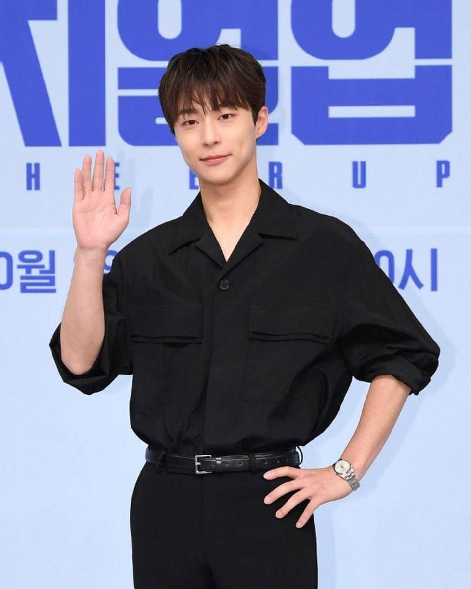 Bae In Hyuk (instagram.com/inhyuk_bb)