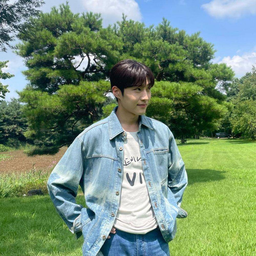 Lee Jong Won (instagram.com/wonjong_)