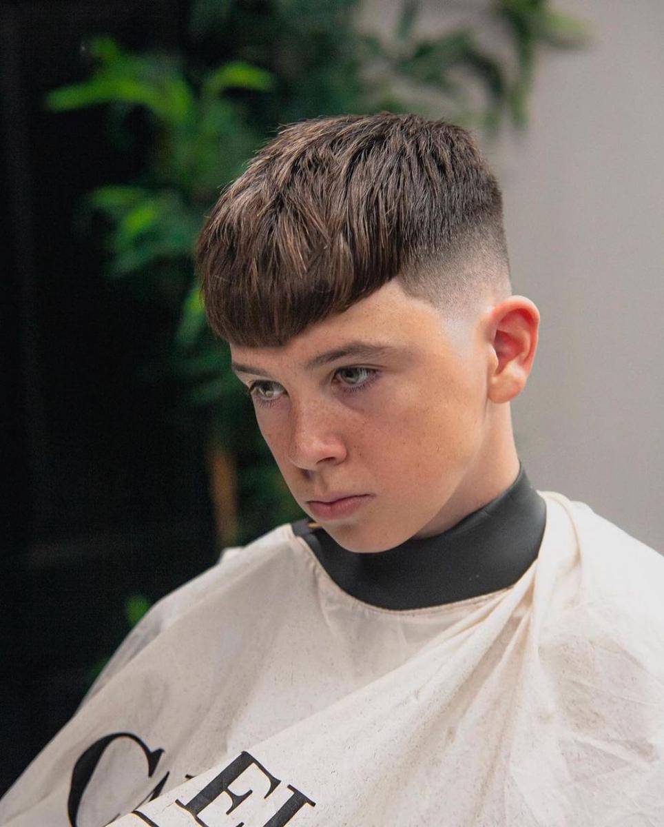 Ilustrasi gaya rambut Taper Fade (instagram.com/modernfreshfades)