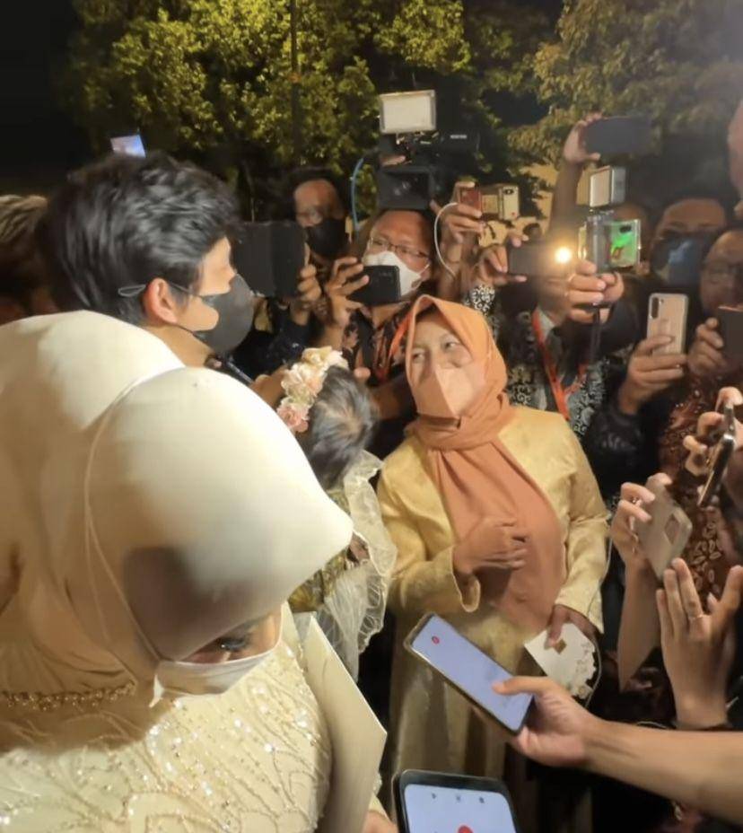 Atta, Aurel dan Ameena kondangan (instagram.com/attahalilintar)