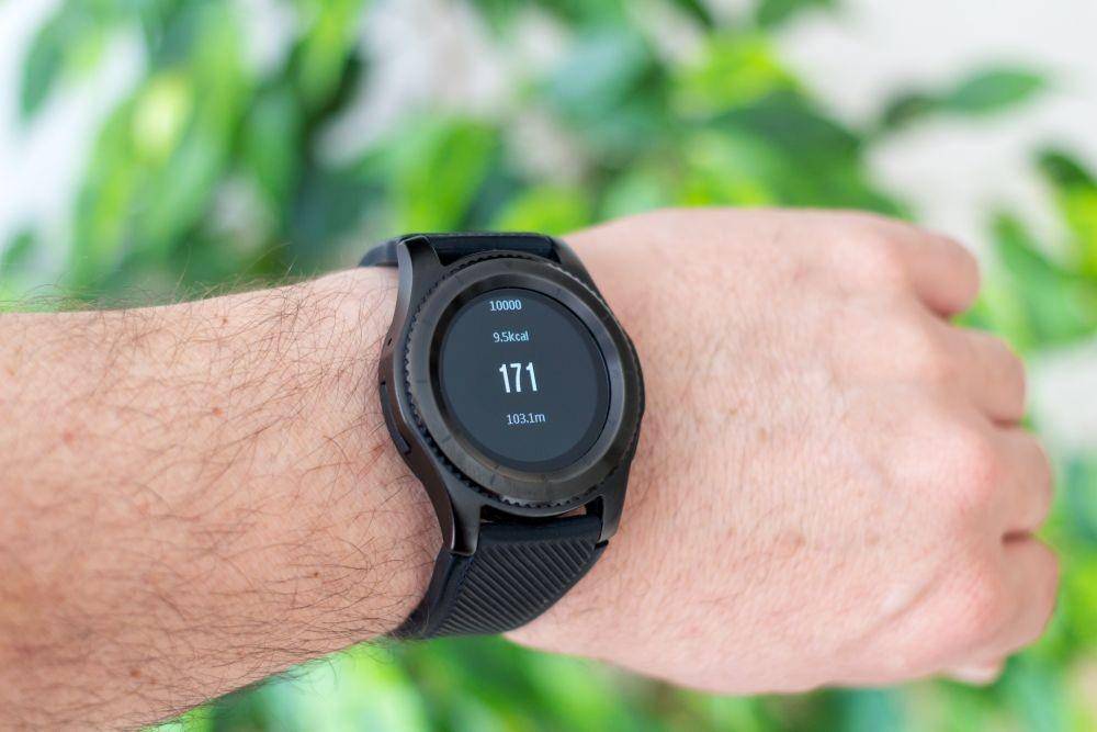 ilustrasi smartwatch (Unsplash/Arthur Luczka)