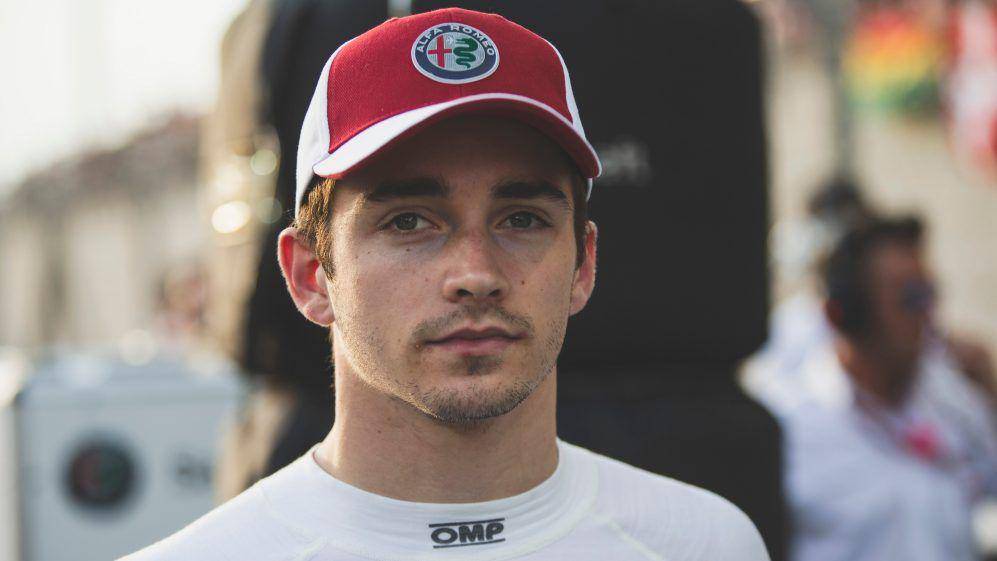 Charles Leclerc berseragam tim Alfa Romeo Sauber F1 pada musim 2018. (formula1.com)