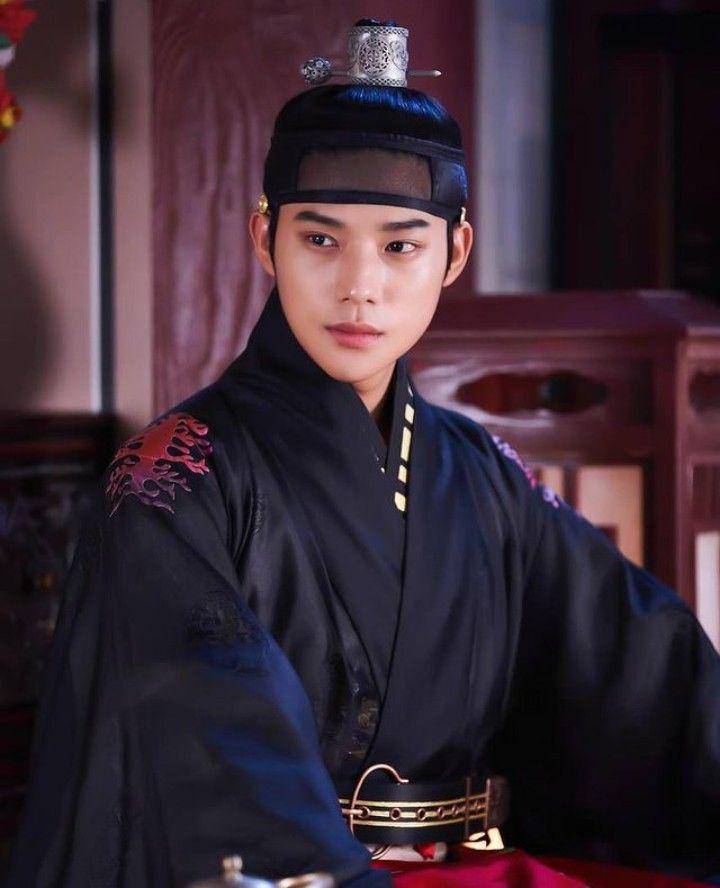 potret Moon Sang Min di drama saeguk Under The Queen's Umbrella (dok. tvN/Under Queen's Umbrella)