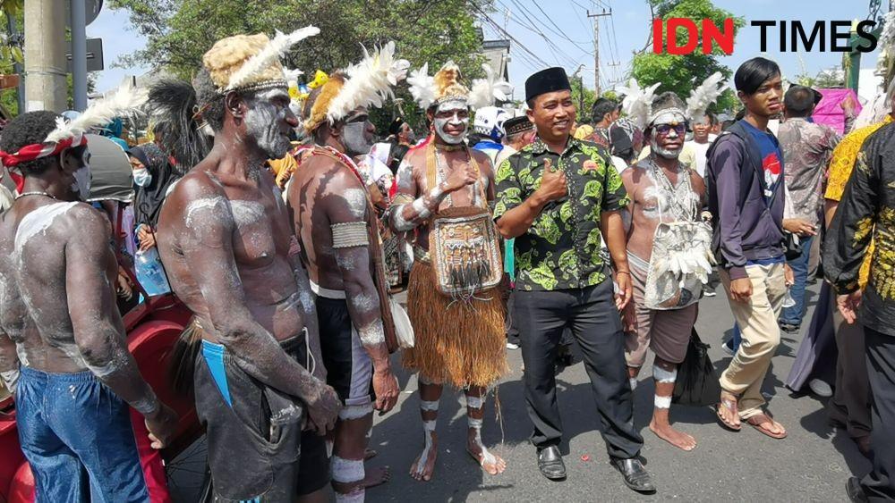 Mengenal Pakaian Suku Asmat, Bahannya Langsung dari Alam