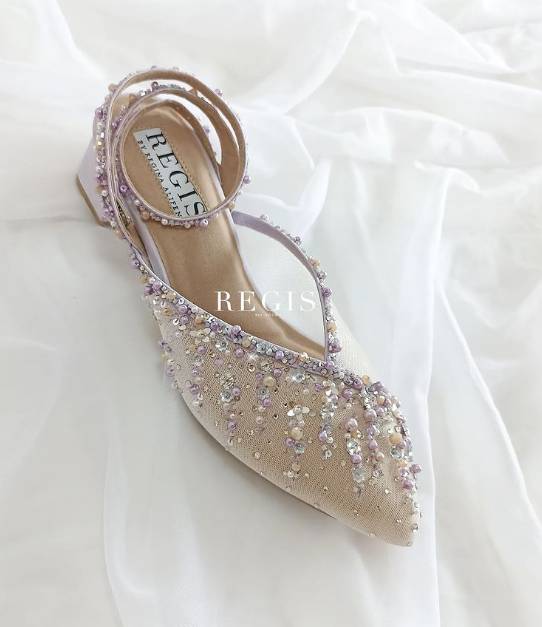 potret pernak-pernik pernikahan Kaesang dan Erina (instagram.com/regisbridalshoes)