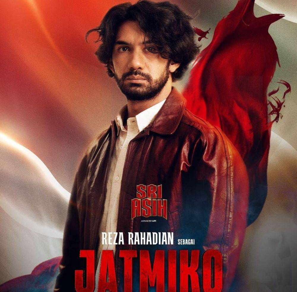 Reza Rahadian di film Sri Asih (instagram.com/sriasihmovie.official)