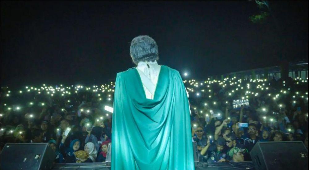 potret Rhoma Irama saat manggung (instagram.com/rhoma_official/)