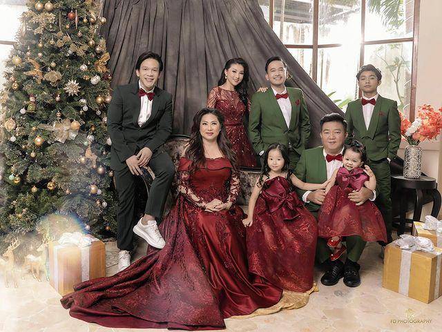 potret Thania Putri Onsu dalam balutan dress (instagram.com/thaniaputrionsu)