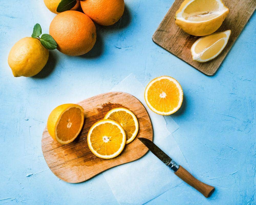 ilustrasi buah lemon (unsplash.com/@matosalbers)