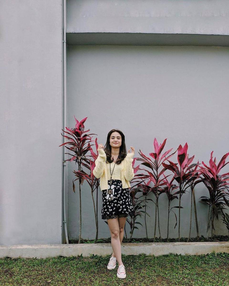 gaya OOTD kasual ala Michelle Ziudith (instagram.com/michelleziu)