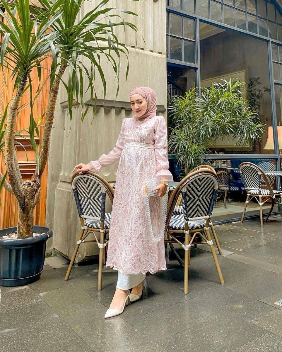 Style hijab simple. (instagram.com/seviqfebinita)