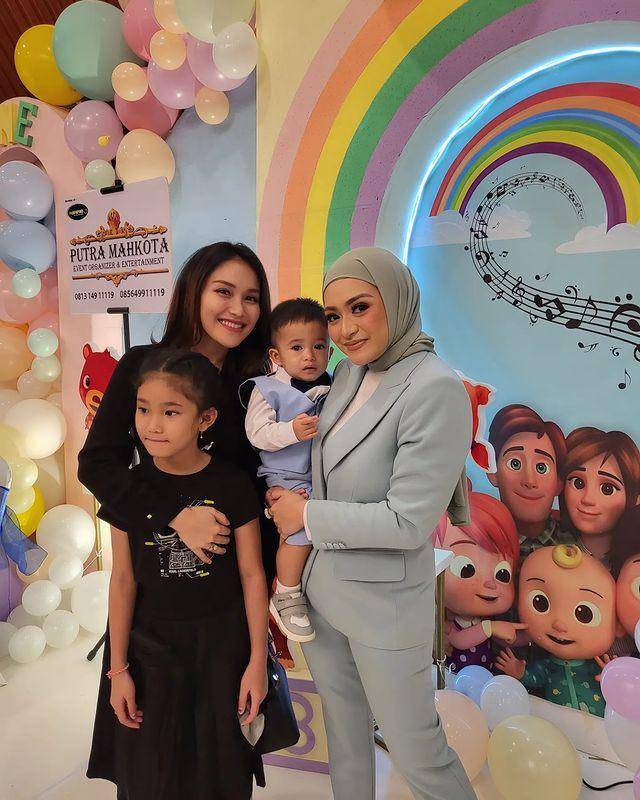 potret Ayu Ting Ting, Bilqis dan Nathalie Holscher (instagram.com/ayutingting92)