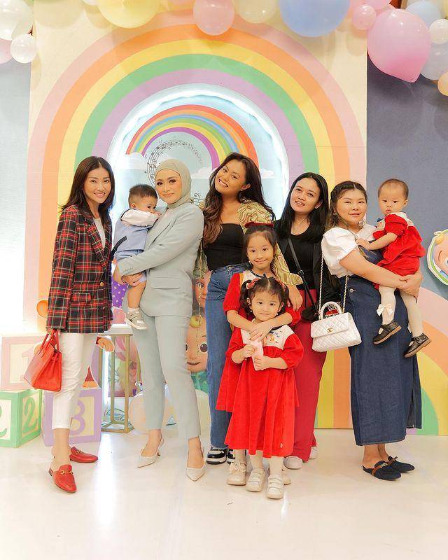 potret Sarwendah di ulang tahun Adzam (instagram.com/sarwendah29)