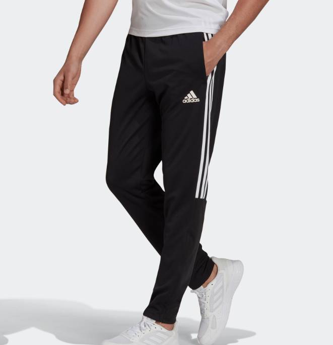 Celana jogger pria Adidas (adidas.co.id)