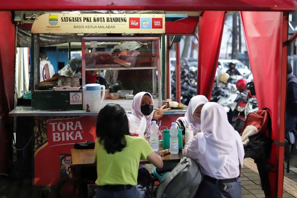 Kuliner Halal Aman Sehat Hadir di Taman Valkenet Malabar Bandung
