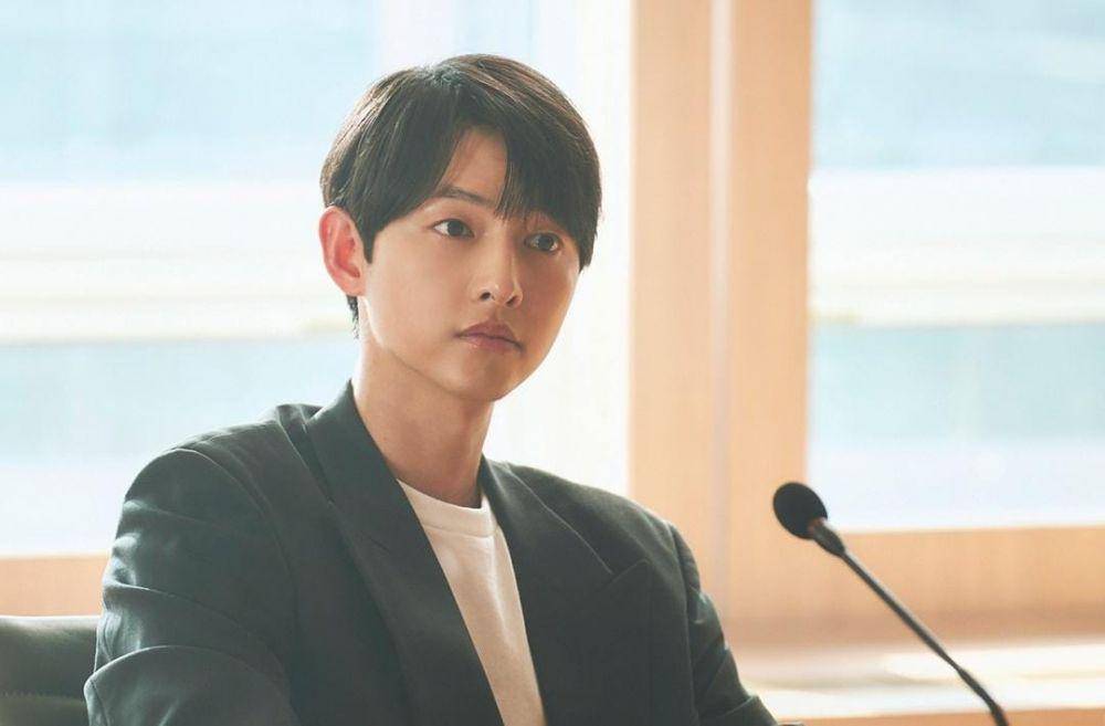 Song Joong Ki di drama Reborn Rich (instagram.com/jtbcdrama)