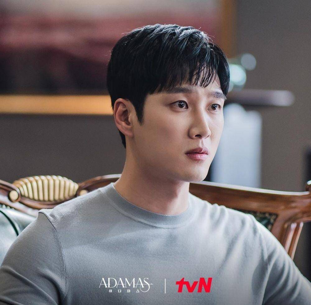 Ahn Bo Hyun di drama Adamas (instagram.com/tvn_drama)