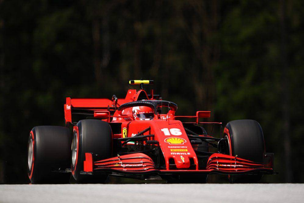 Charles Leclerc mengendarai mobil Ferrari SF1000 sepanjang Formula 1 2020. (formula1.com)