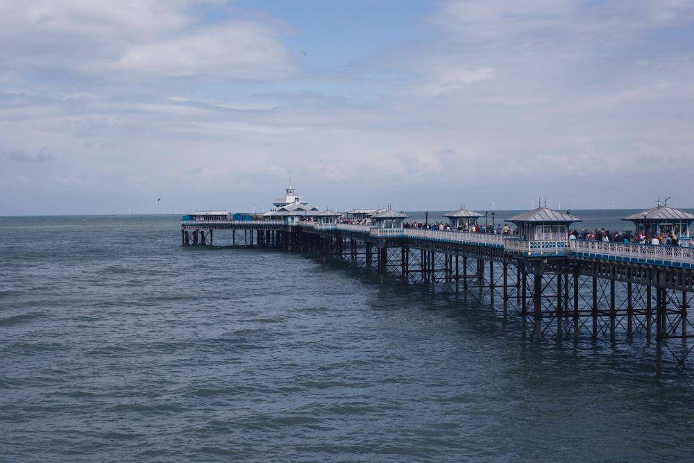 Llandudno Pier (unsplash.com/campbellcreates)