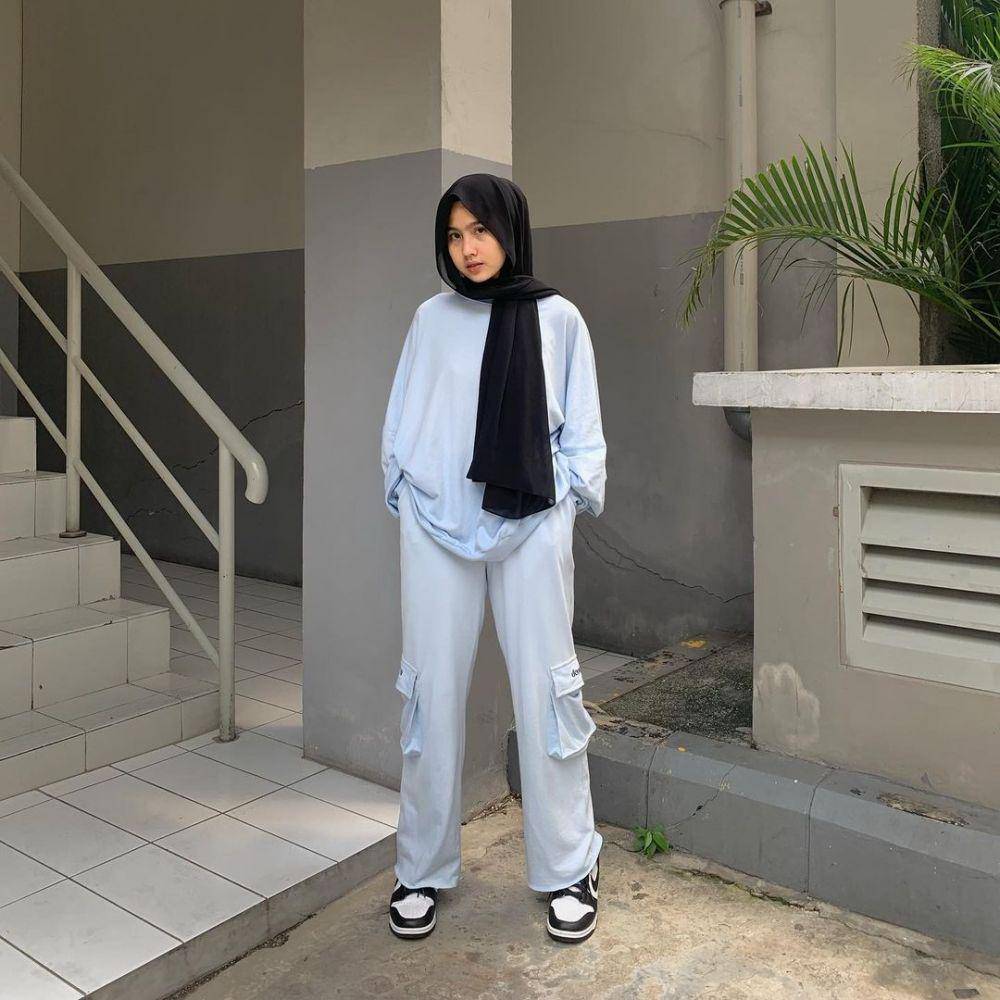 outfit hijab untuk first date (instagram.com/nabilamnddd)