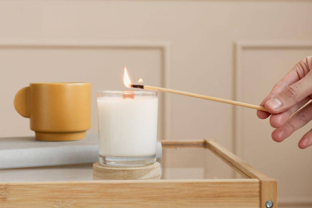 ilustrasi scented candle (pexels.com/artem podrez)