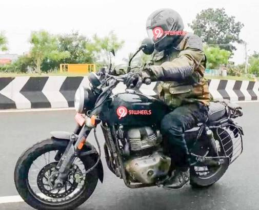 Posisi riding Royal Enfield Scram 650 (Rushlane/91Wheels)