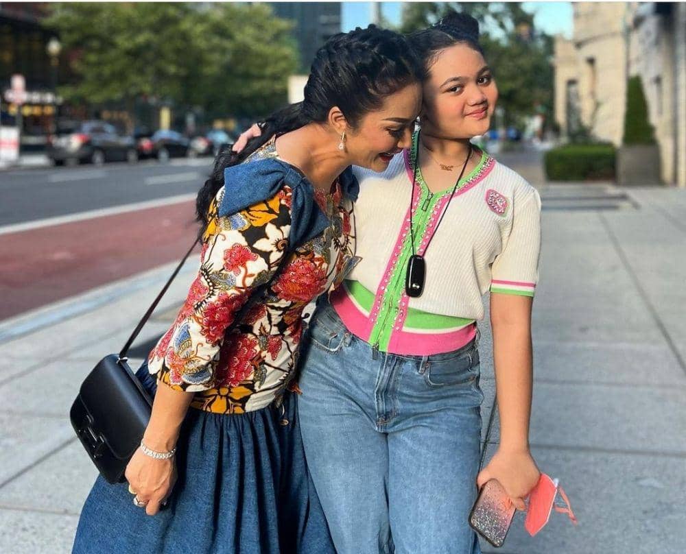Krisdayanti bersama anak tercinta (instagram.com/krisdayantilemos)