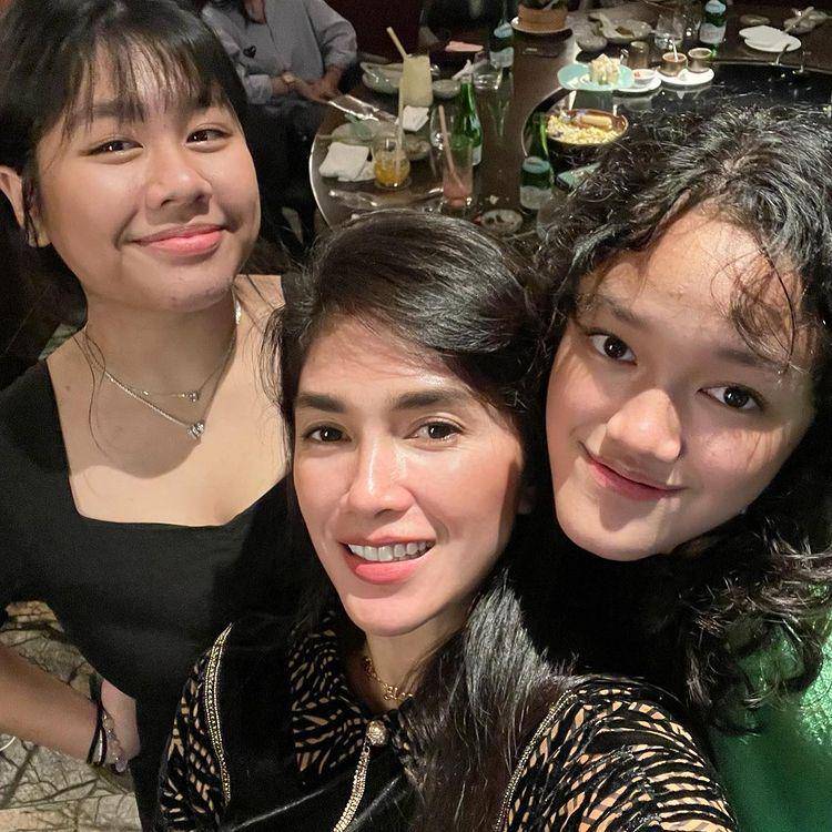 potret Ussy Sulistiawaty dan buau hatinya (instagram.com/ussypratama)