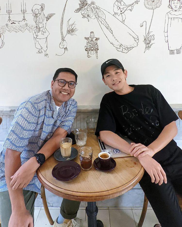 10 Potret Iman Usman dengan Seleb Papan Atas, ada Eric Nam!