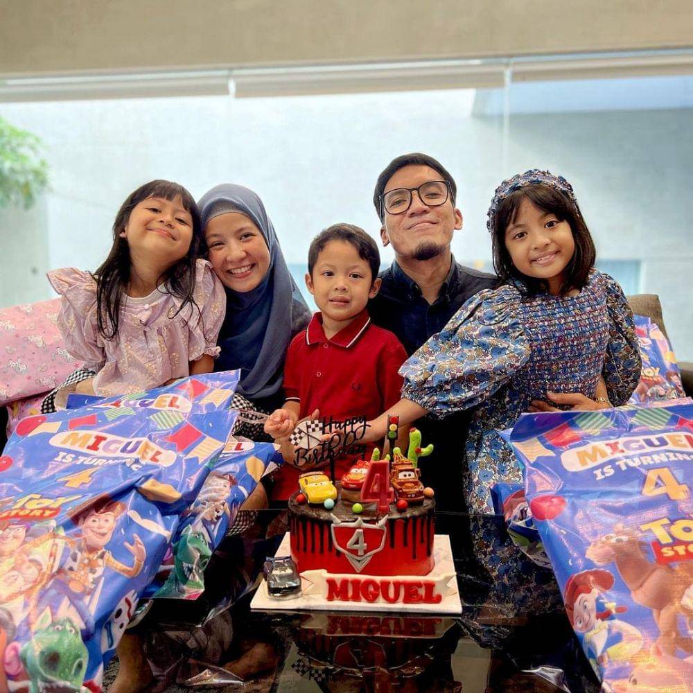 Momen ulang tahun Miguel (instagram.com/desta80s)