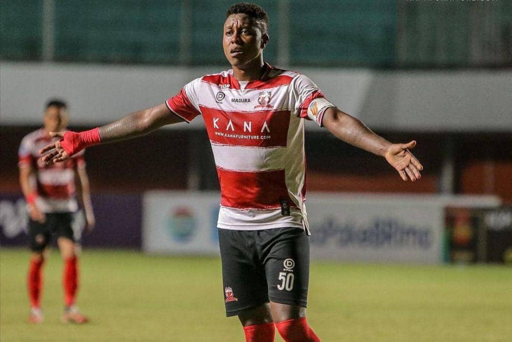 Hugo Gomes sebagai salah satu pemain asing andalan Madura United di Liga 1 Indonesia 2022/2023. (instagram.com/maduraunited.fc)