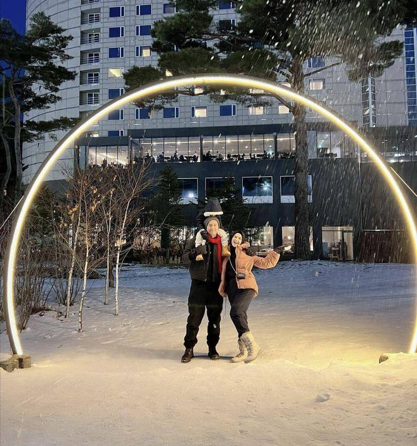 keluarga Roger dan Cut Meyriska liburan ke Korea Selatan (instagram.com/cutratumeyriska)