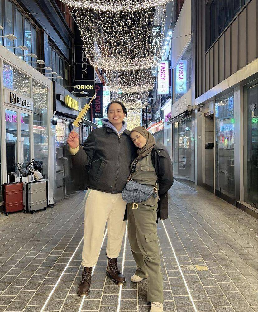 keluarga Roger dan Cut Meyriska liburan ke Korea Selatan (instagram.com/cutratumeyriska)