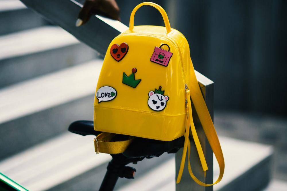 ilustrasi tas lucu (pexels.com/Godisable Jacob)
