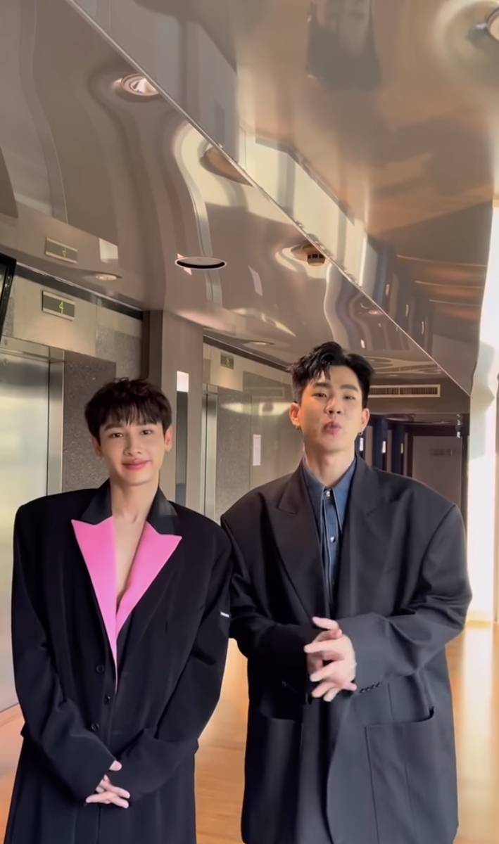Off Jumpol dan Gun Atthaphan (instagram.com/lazada_th)