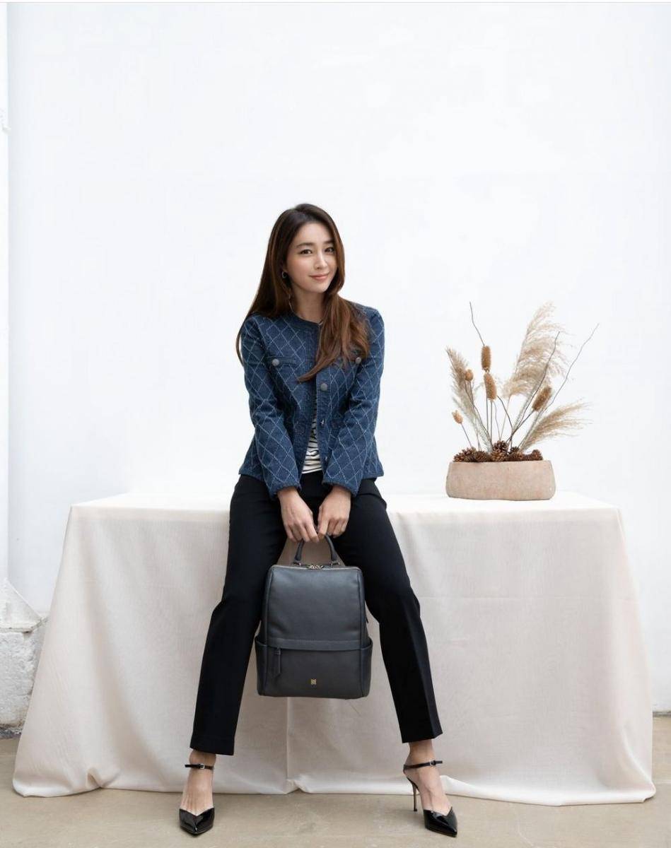 Lee Min Jung (instagram.com/chatelaine_korea)