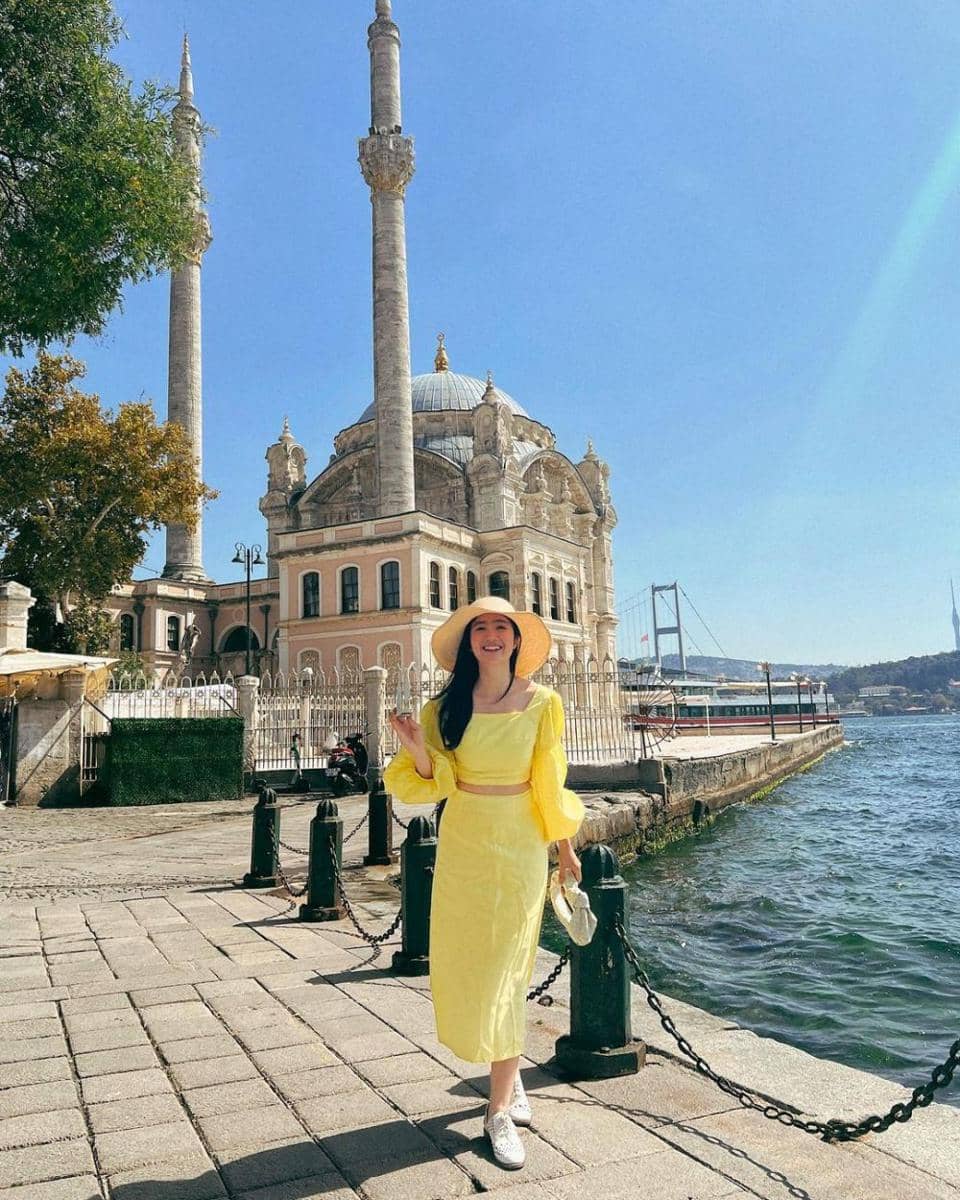 Febby Rastanty berpenampilan 'fun and girly' (instagram.com/febbyrastanty)