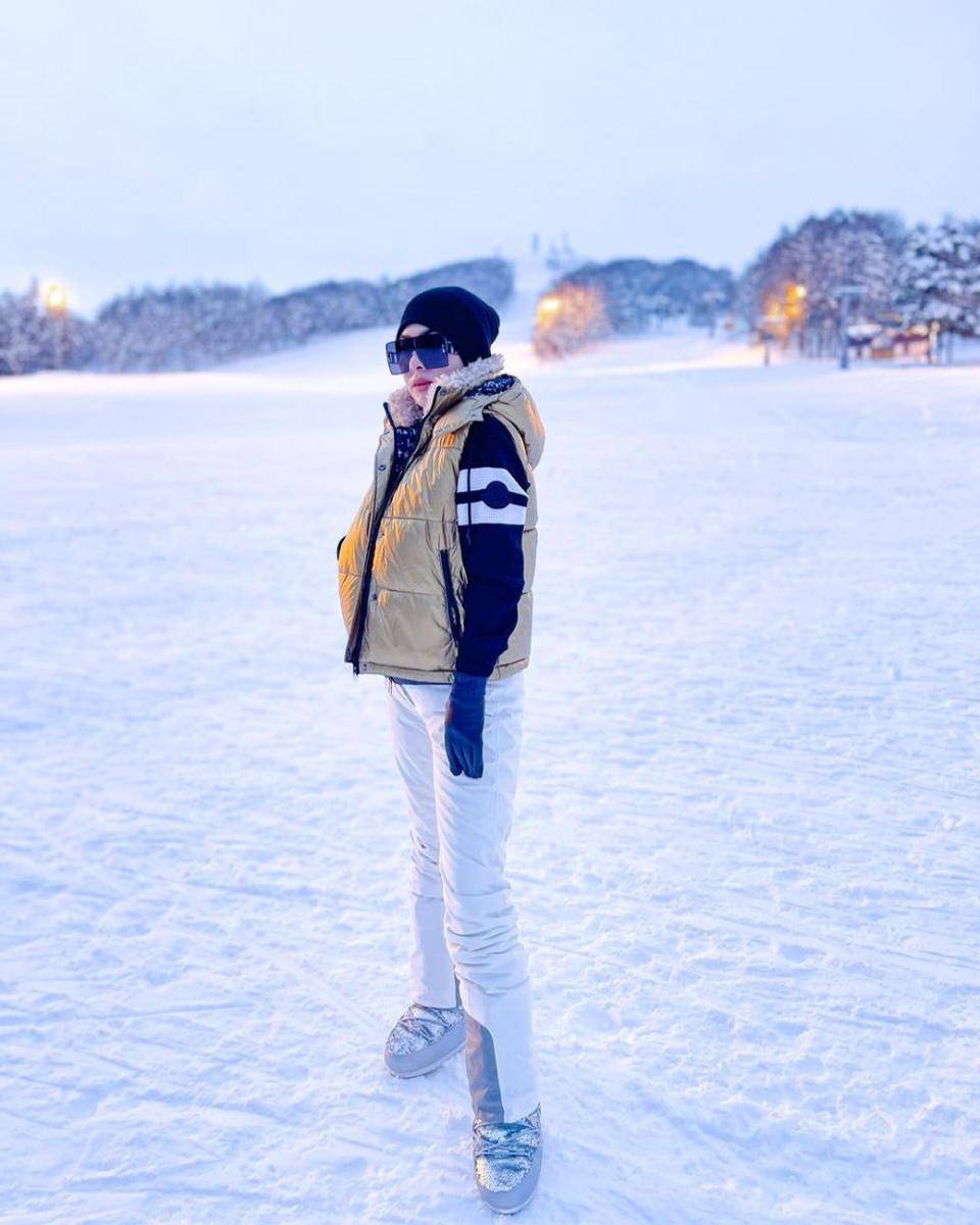 Momen liburan Syahrini di Winter Wonderland (instagram.com/princessyahrini)