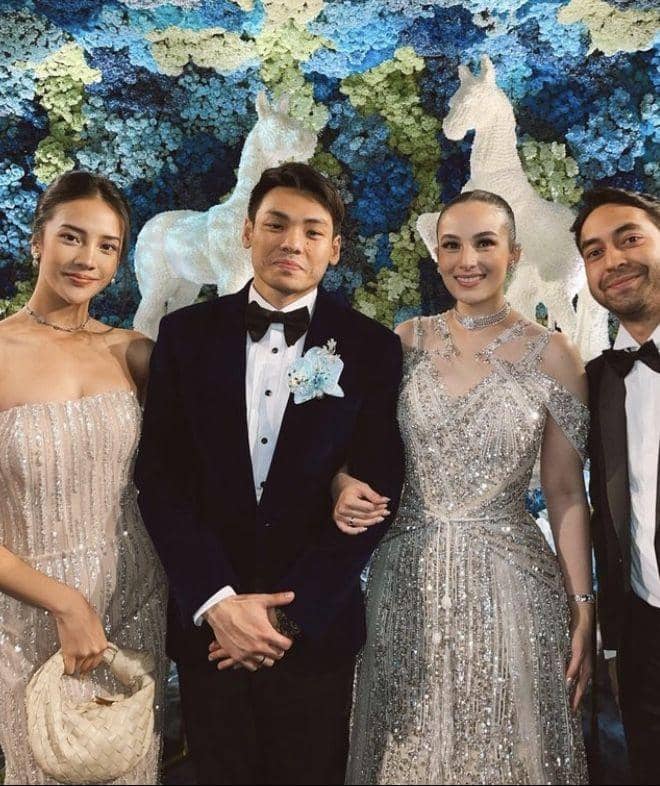 Busana kondangan (instagram.com/anyageraldine)