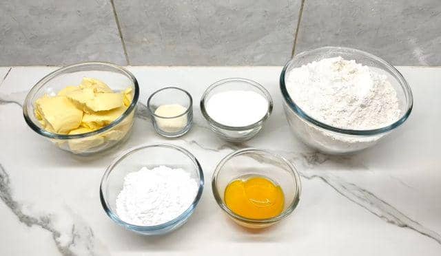 gambar bahan kue (YouTube.com/CR COOK)