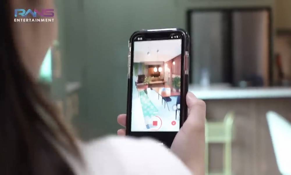 momen Gigi coba filter anime untuk cari hantu (youtube.com/RANS Entertainment)