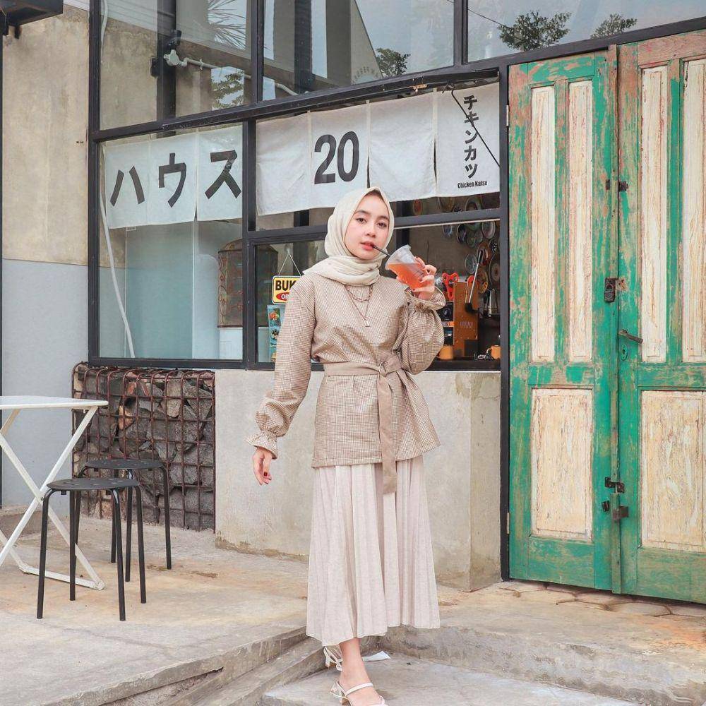 style feminin selebgram Syahla Effendi (instagram.com/syahlaeffendi)