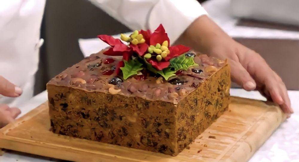Australian fruit cake ala Chef Yongki Gunawan (YouTube.com/Yongki Gunawan)