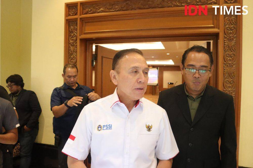 Ketua Umum PSSI, Mochamad Iriawan saat menghadiri Owner's Meeting Club Liga 2 di Jakarta, Rabu (14/12/2022). (IDN Times/Tino).
