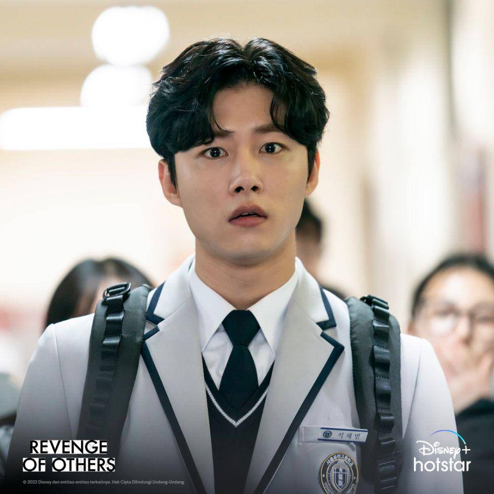 Seok Jae Beom di drakor Revenge of Others (Instagram.com/disneyplushotstarid)