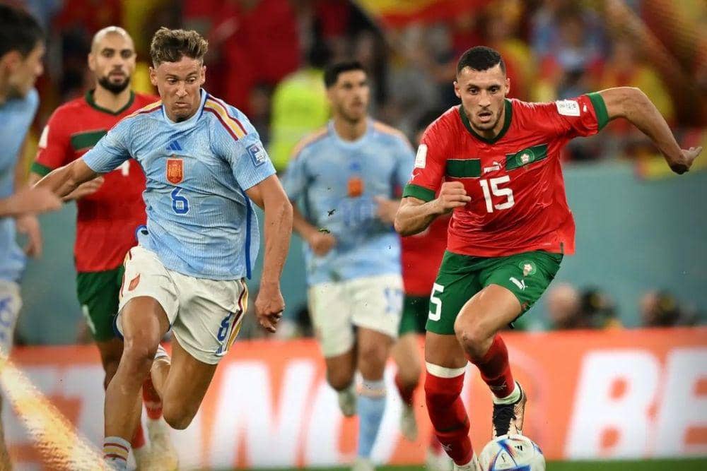 Timnas Maroko ketika mengalahkan Spanyol di babak fase grup Piala Dunia 2022 Qatar. (instagram.com/equipedumaroc)
