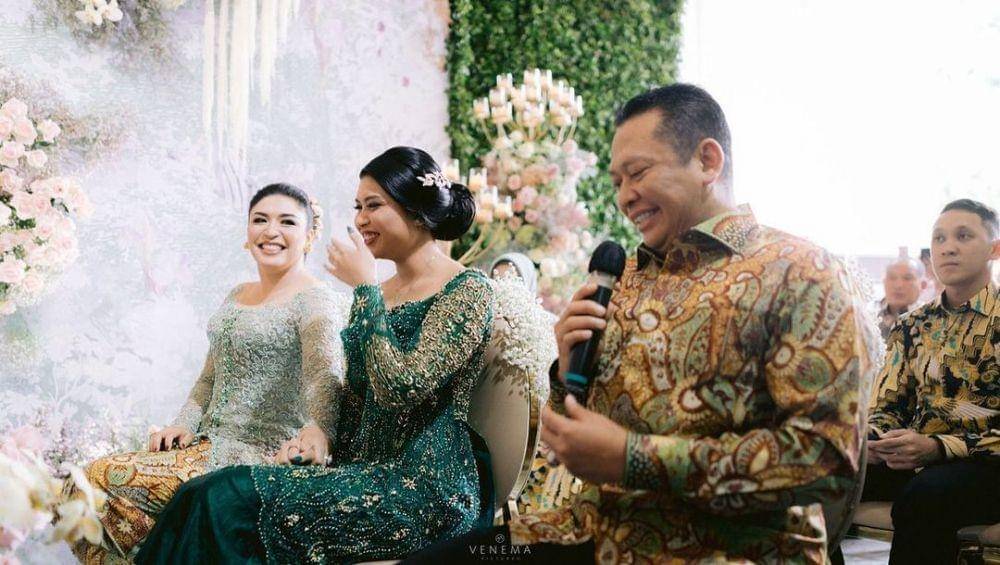 Lamaran Debby Pramestya, putri Ketua MPR RI Bambang Soesatyo. (Instagram.com/venemapictures)