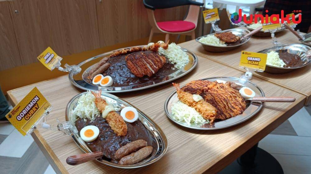 Grand Opening Go! Go! Curry. duniaku.com/Adhitya Daniel