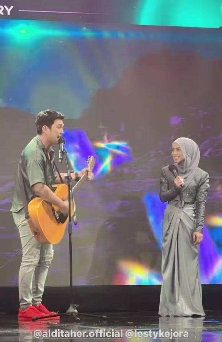 potret artis di anniversary ke-6 MS Glow (instagram.com/fuji_an)