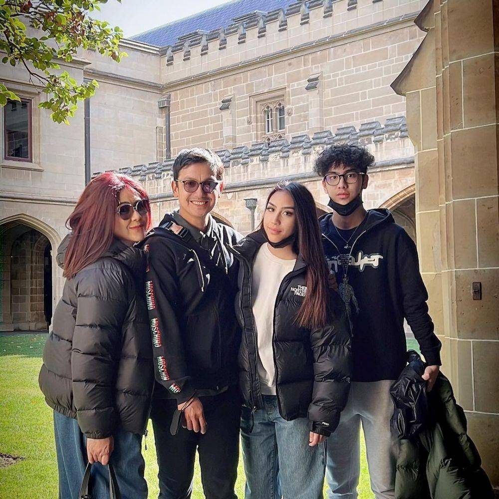 potret keluarga Gunawan di Australia (instagram.com/gunawan_sudrajat_real)